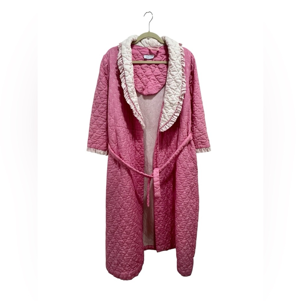 Vintage Quilted Lazy Life Pink and White Long Robe Belted with pockets